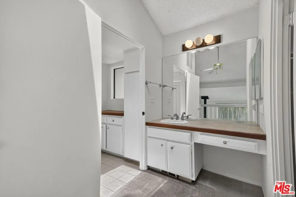 12750 Centralia Street #148 Lakewood, CA 90715