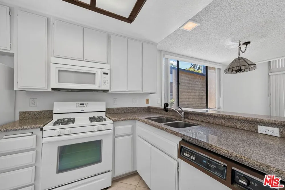 12750 Centralia Street #148 Lakewood, CA 90715