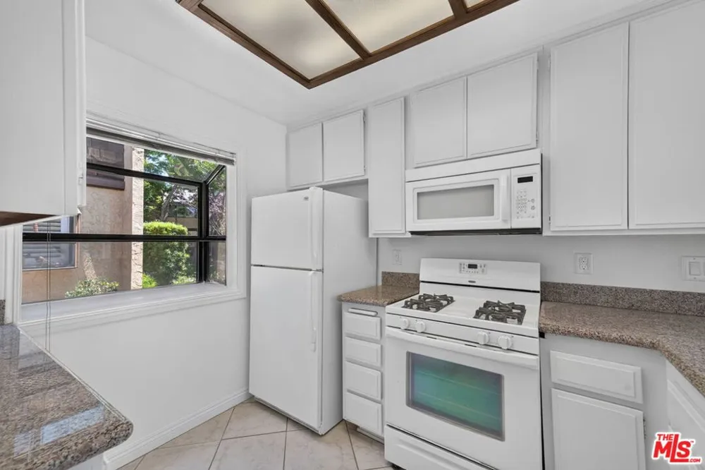 12750 Centralia Street #148 Lakewood, CA 90715