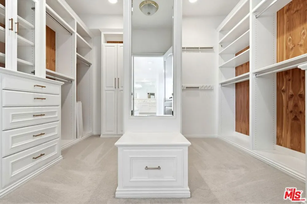 20274 Via Medici Porter Ranch, CA 91326