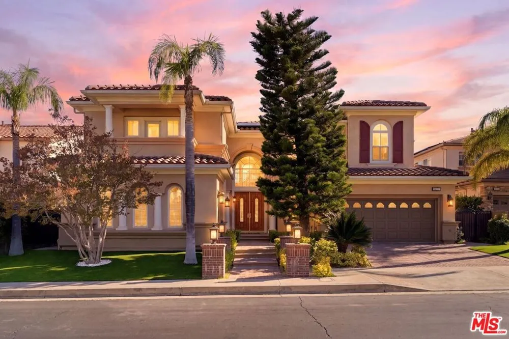 20274 Via Medici Porter Ranch, CA 91326