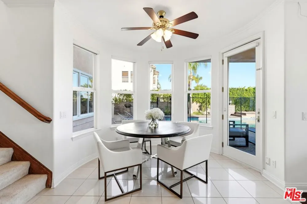20274 Via Medici Porter Ranch, CA 91326