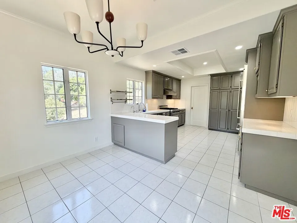 1515 Indiana Avenue South Pasadena, CA 91030