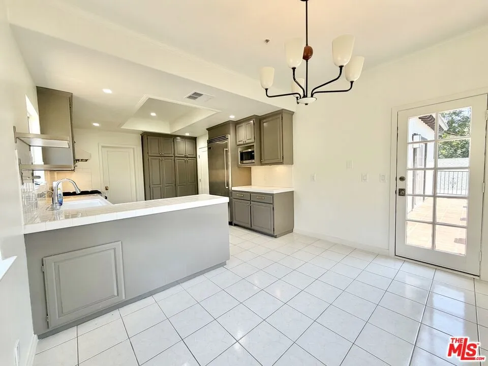 1515 Indiana Avenue South Pasadena, CA 91030