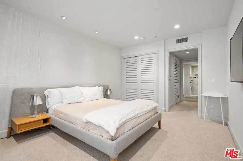 701 Ocean Avenue #110 Santa Monica, CA 90402