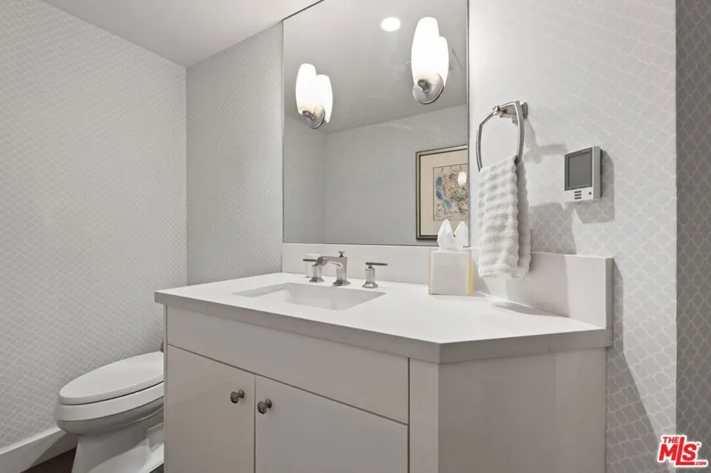 701 Ocean Avenue #110 Santa Monica, CA 90402