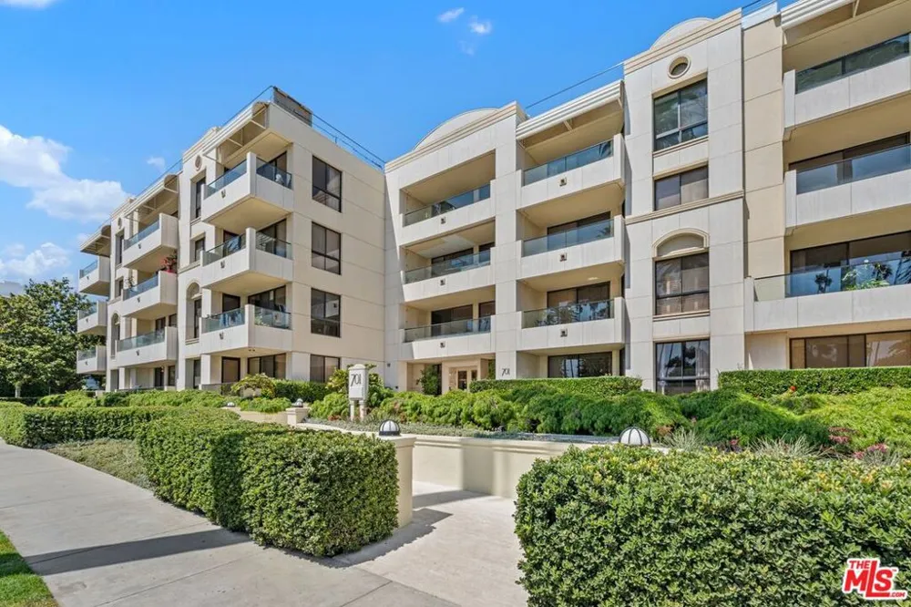 701 Ocean Avenue #110 Santa Monica, CA 90402