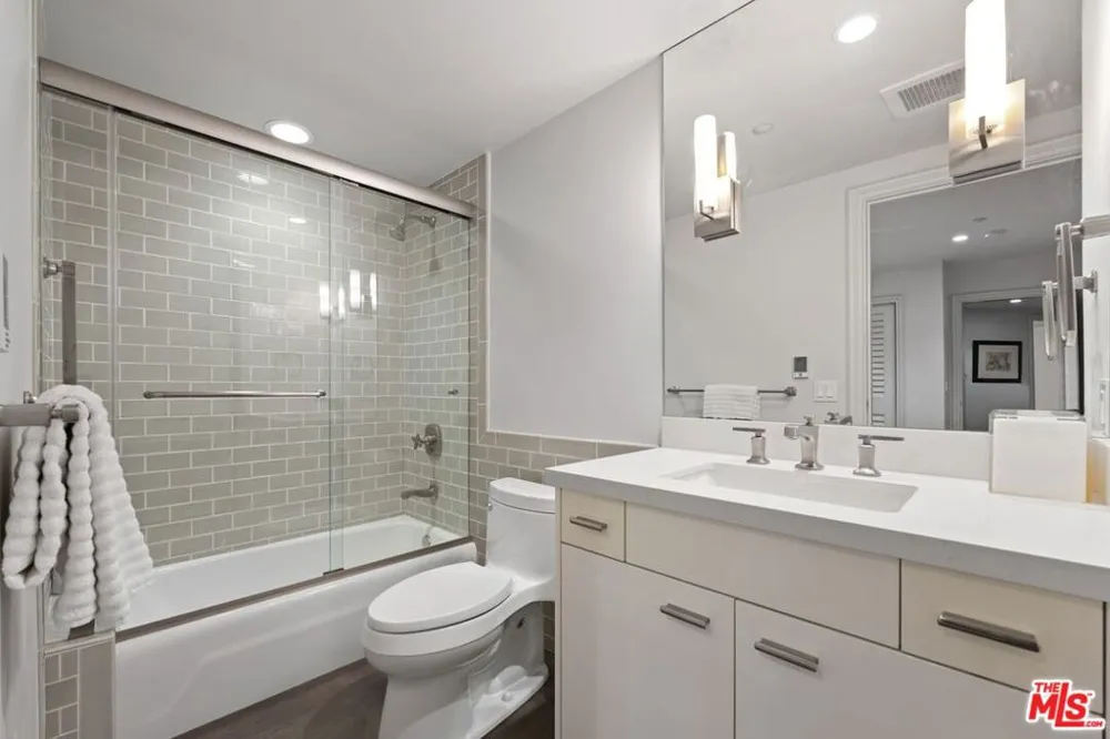 701 Ocean Avenue #110 Santa Monica, CA 90402