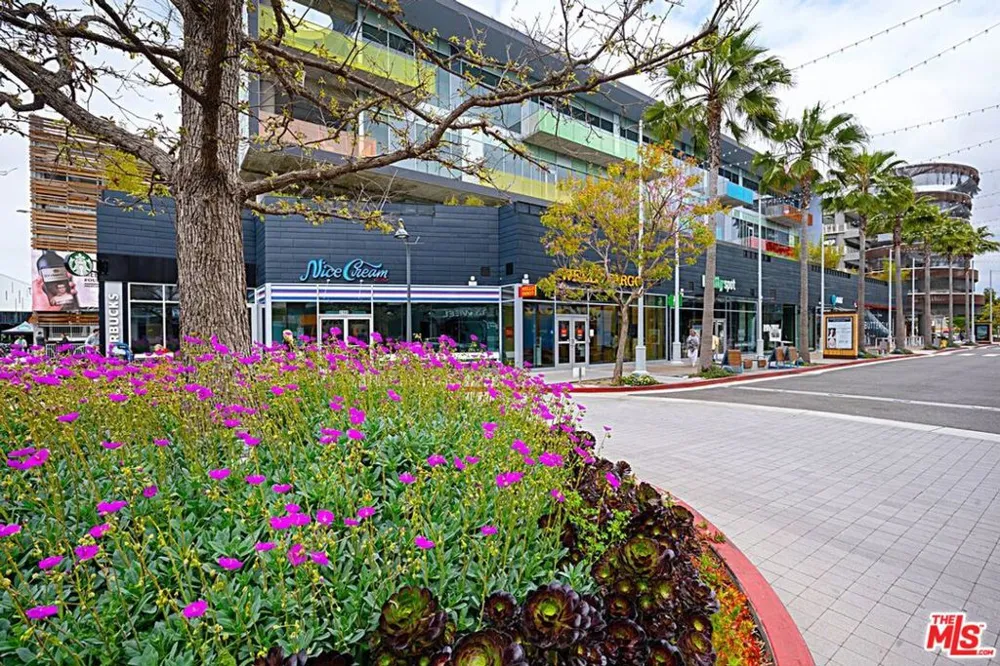 12963 Runway Road #104 Playa Vista, CA 90094