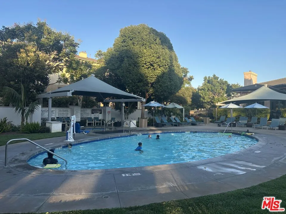 12963 Runway Road #104 Playa Vista, CA 90094