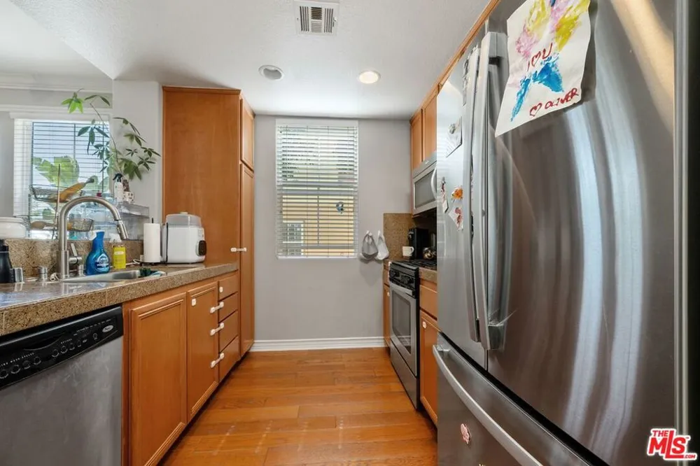 12963 Runway Road #104 Playa Vista, CA 90094