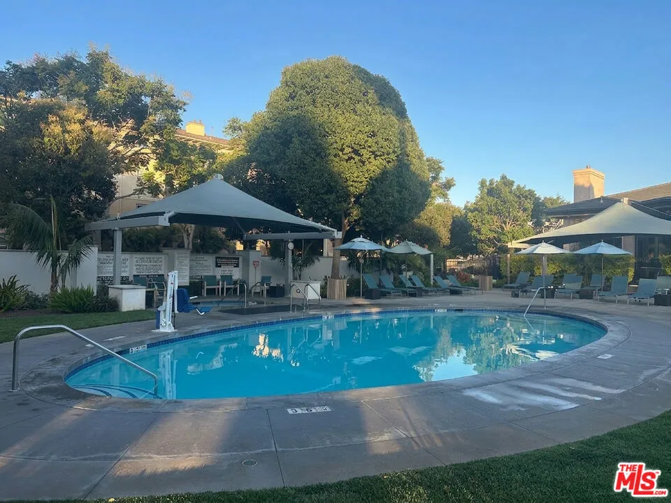 12963 Runway Road #104 Playa Vista, CA 90094