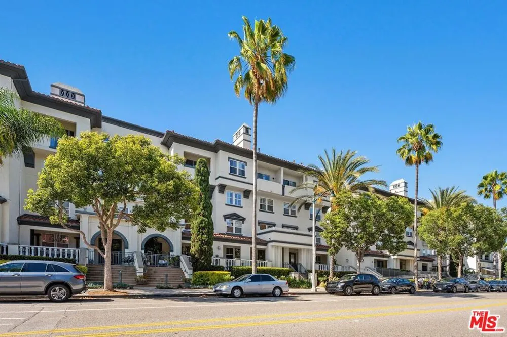 12963 Runway Road #104 Playa Vista, CA 90094