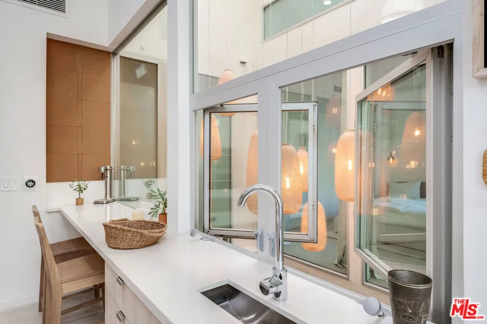 2407 San Marco Drive Los Angeles, CA 90068