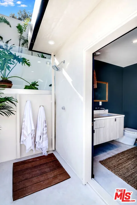 2407 San Marco Drive Los Angeles, CA 90068