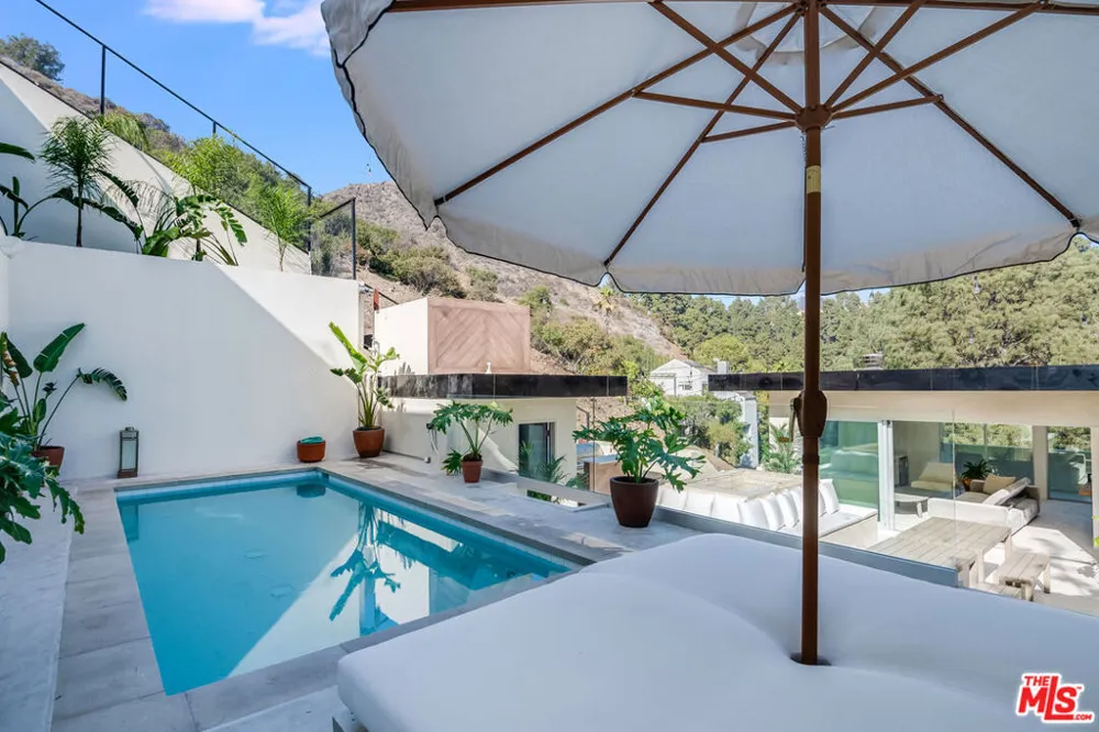 2407 San Marco Drive Los Angeles, CA 90068