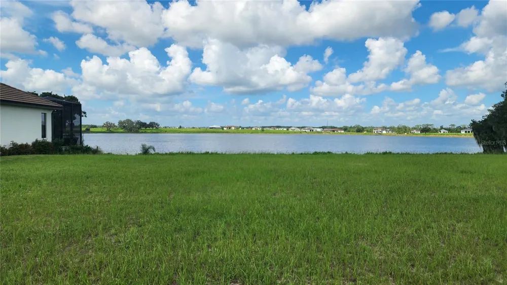 156 VALENCIA RIDGE DRIVE Auburndale, FL 33823