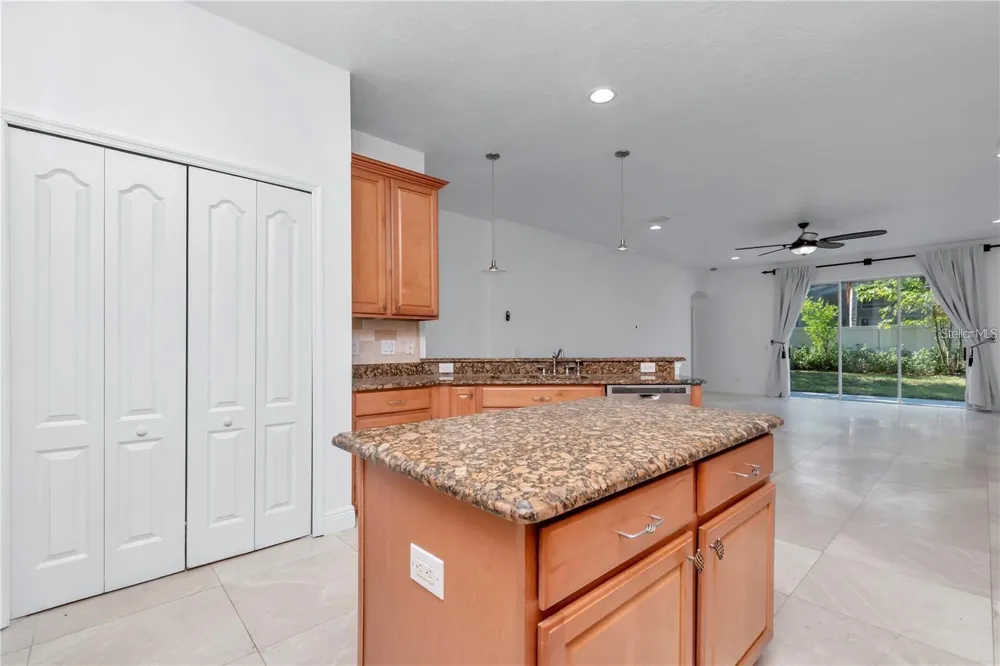 29822 BOYETTE OAKS PLACE Wesley Chapel, FL 33545