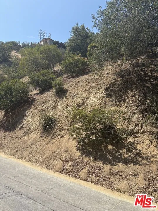 Saint Andrews Drive Glendale, CA 91206