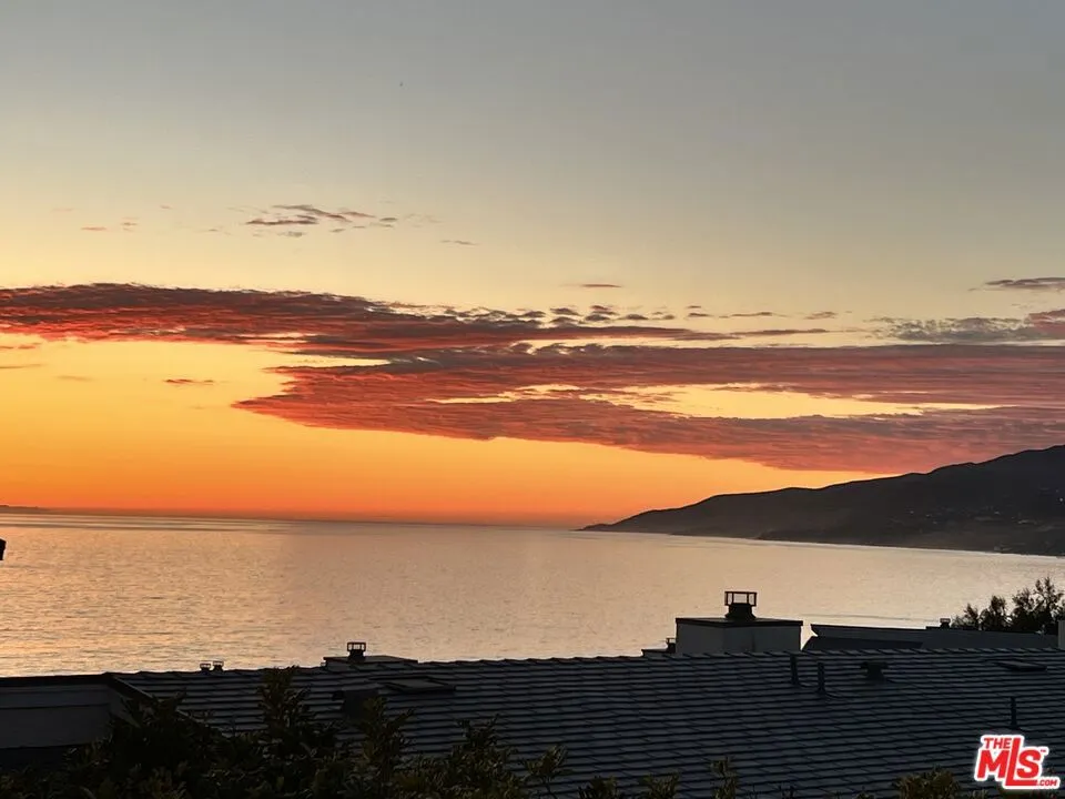 6795 Las Olas Way Malibu, CA 90265