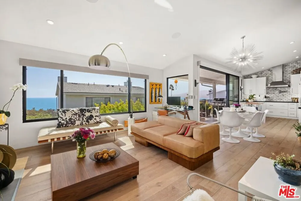 6795 Las Olas Way Malibu, CA 90265