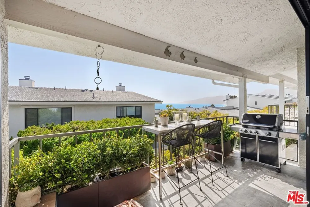 6795 Las Olas Way Malibu, CA 90265