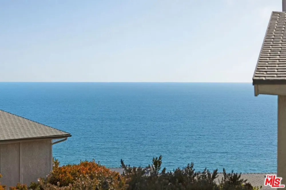 6795 Las Olas Way Malibu, CA 90265