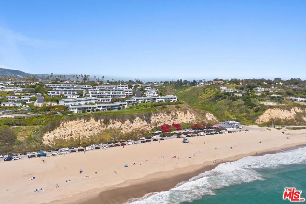 6795 Las Olas Way Malibu, CA 90265
