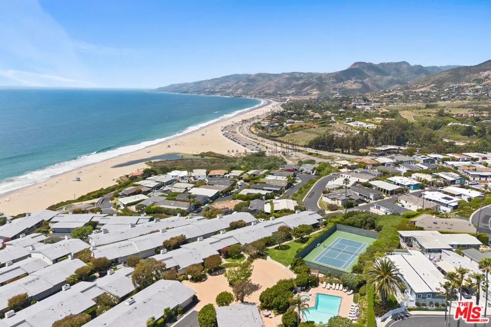 6795 Las Olas Way Malibu, CA 90265