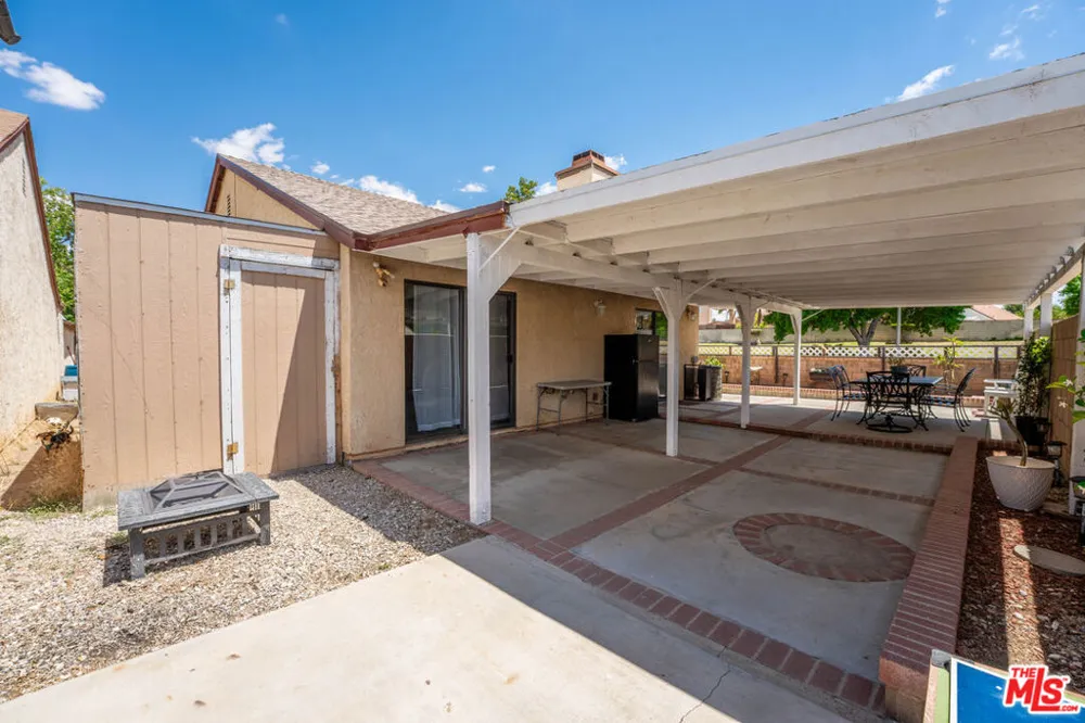 37603 Melton Avenue Palmdale, CA 93550