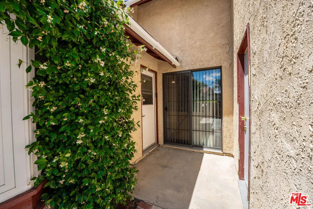 37603 Melton Avenue Palmdale, CA 93550