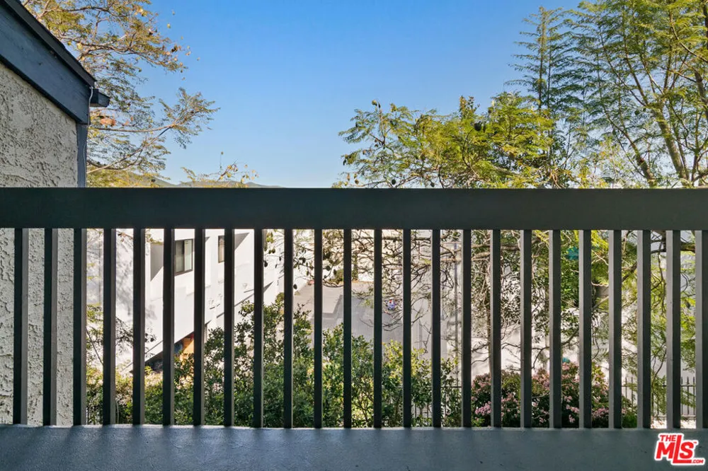 29239 Heathercliff Road #12 Malibu, CA 90265