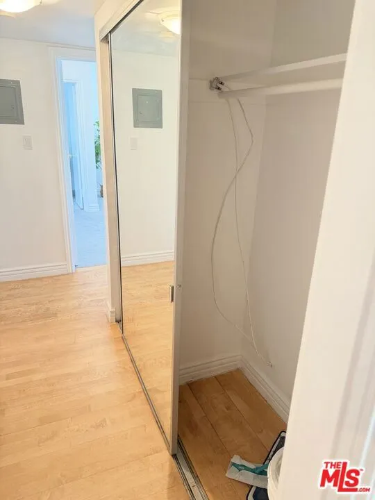 1328 Havenhurst Drive #202 West Hollywood, CA 90046