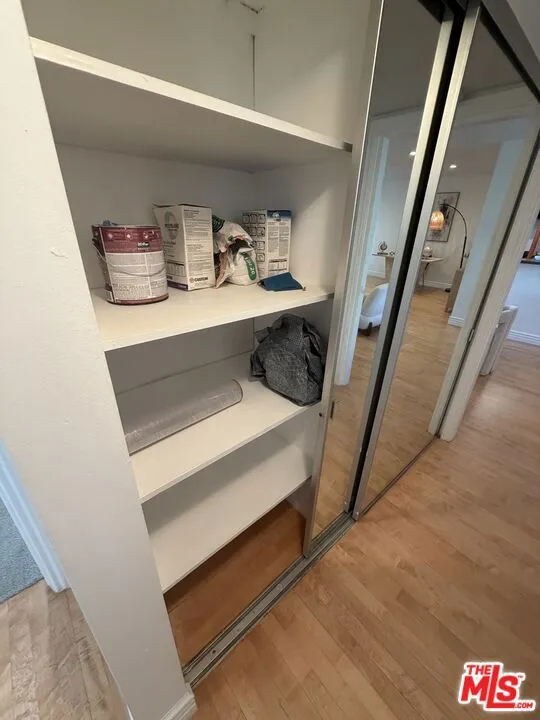 1328 Havenhurst Drive #202 West Hollywood, CA 90046
