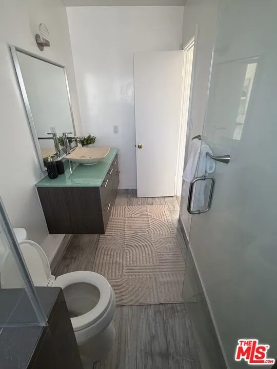 1328 Havenhurst Drive #202 West Hollywood, CA 90046