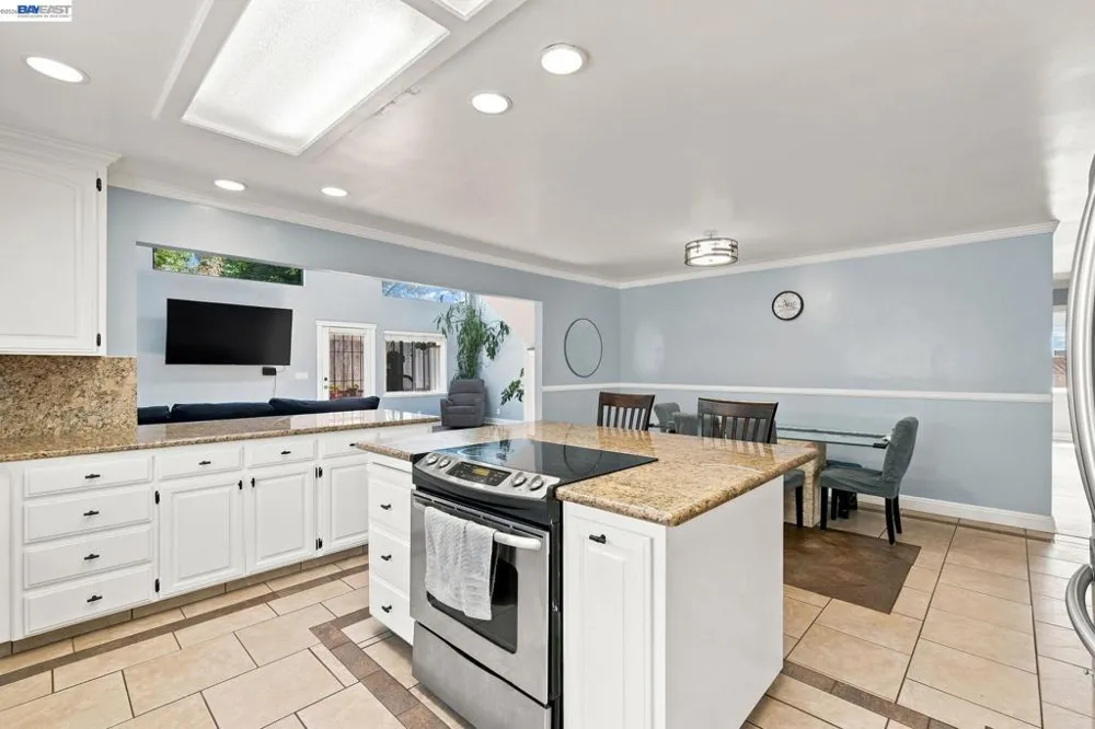 31262 San Andreas Dr Union City, CA 94587