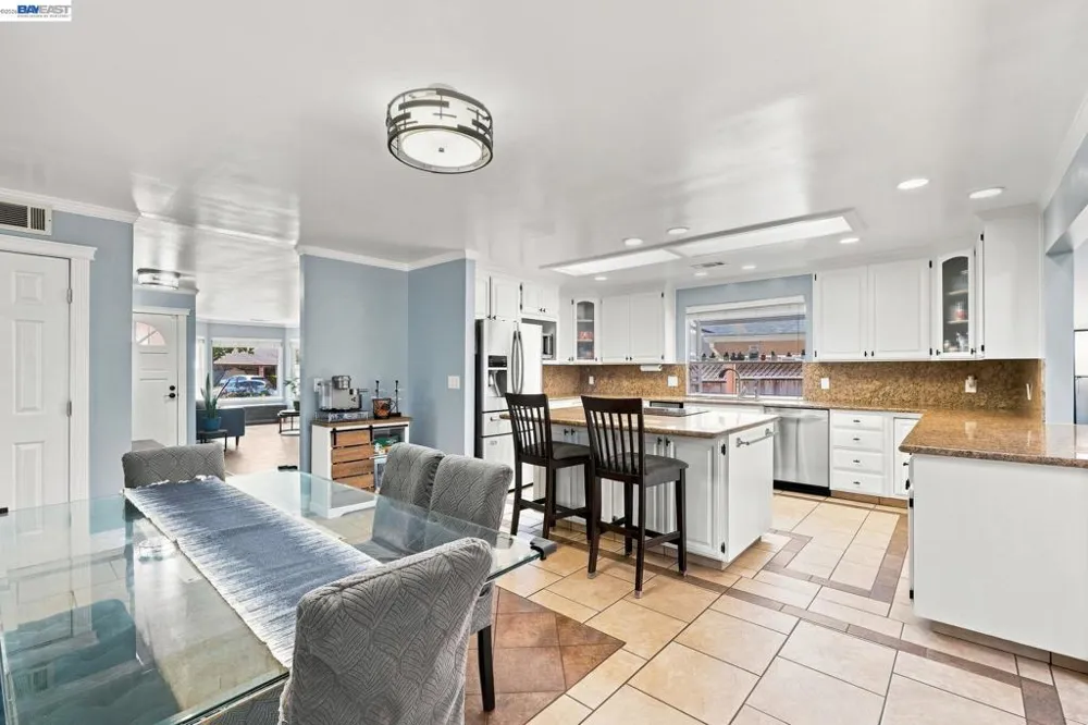 31262 San Andreas Dr Union City, CA 94587