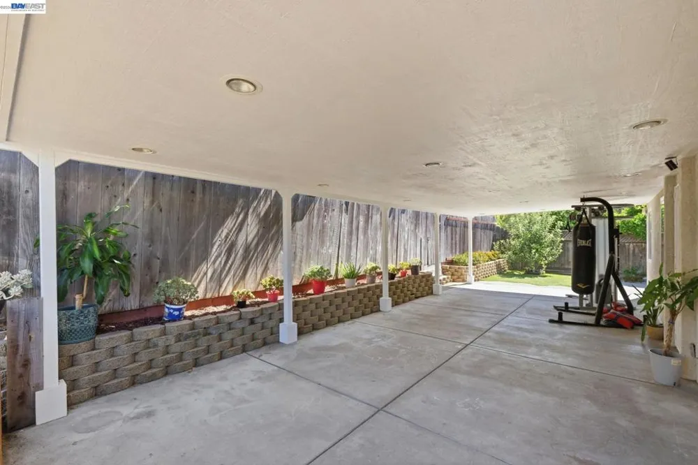 31262 San Andreas Dr Union City, CA 94587