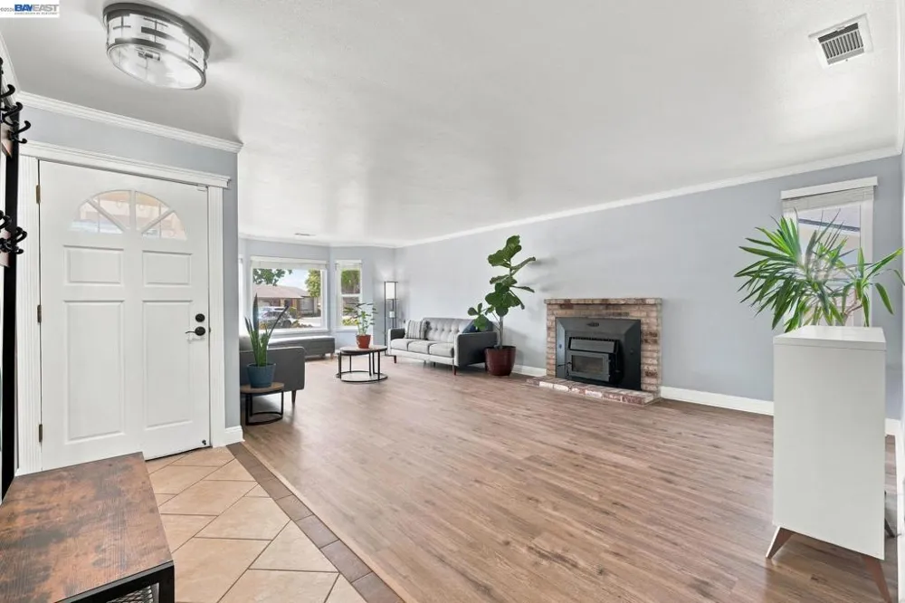 31262 San Andreas Dr Union City, CA 94587