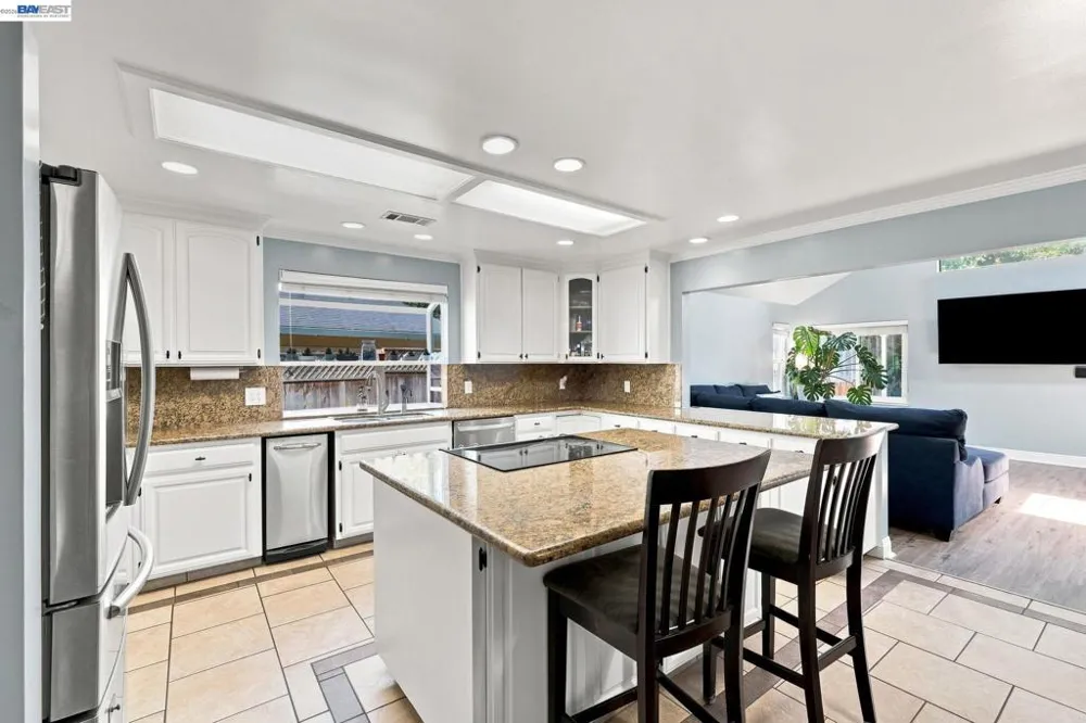 31262 San Andreas Dr Union City, CA 94587