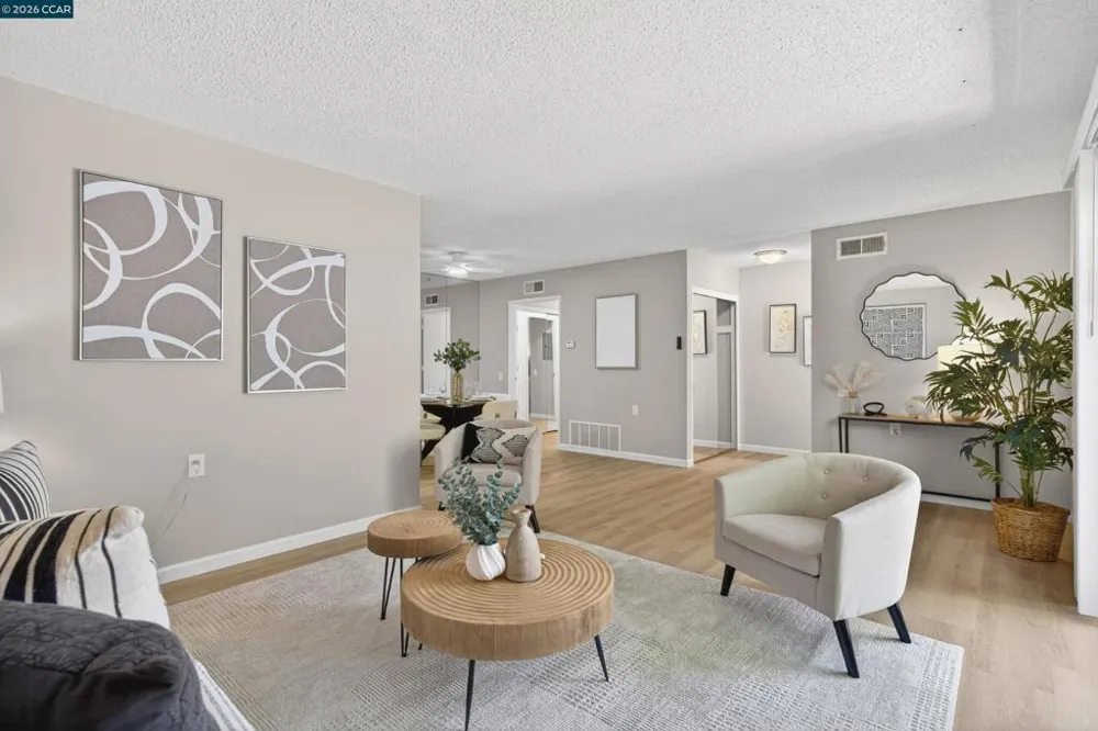 1109 Golden Rain Rd #4 Walnut Creek, CA 94595