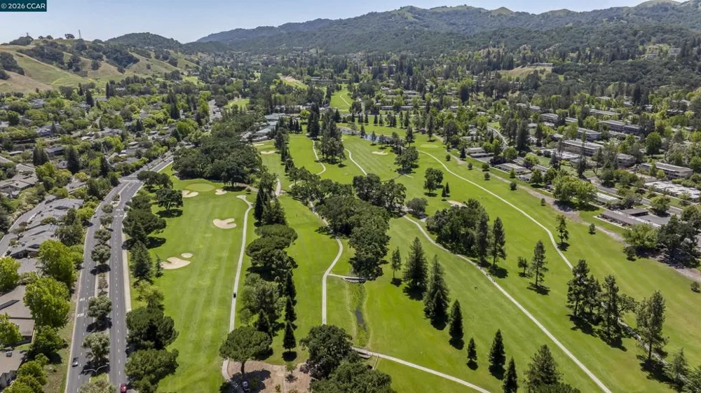 1109 Golden Rain Rd #4 Walnut Creek, CA 94595