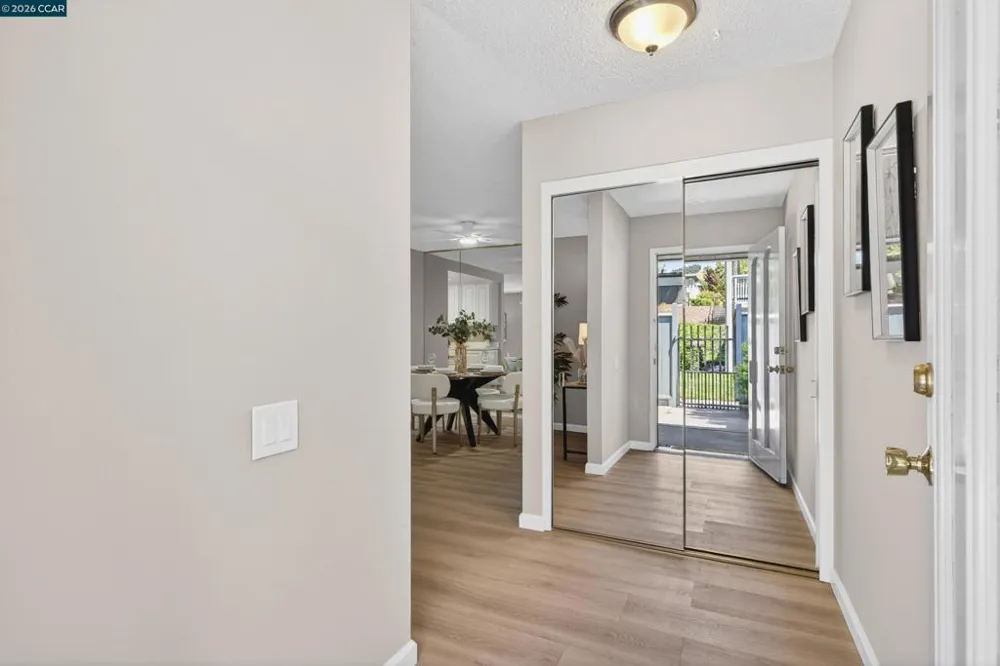 1109 Golden Rain Rd #4 Walnut Creek, CA 94595