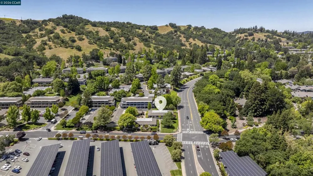 1109 Golden Rain Rd #4 Walnut Creek, CA 94595