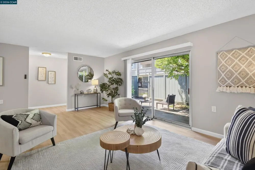 1109 Golden Rain Rd #4 Walnut Creek, CA 94595
