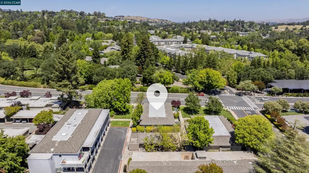 1109 Golden Rain Rd #4 Walnut Creek, CA 94595