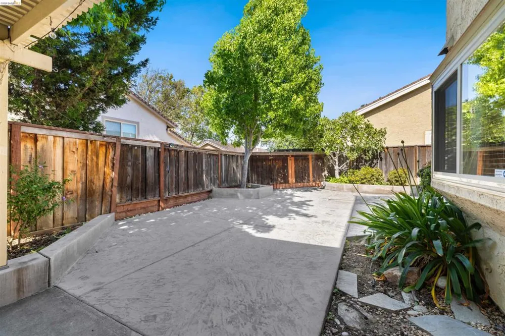 2135 Rock Pass Pl Martinez, CA 94553