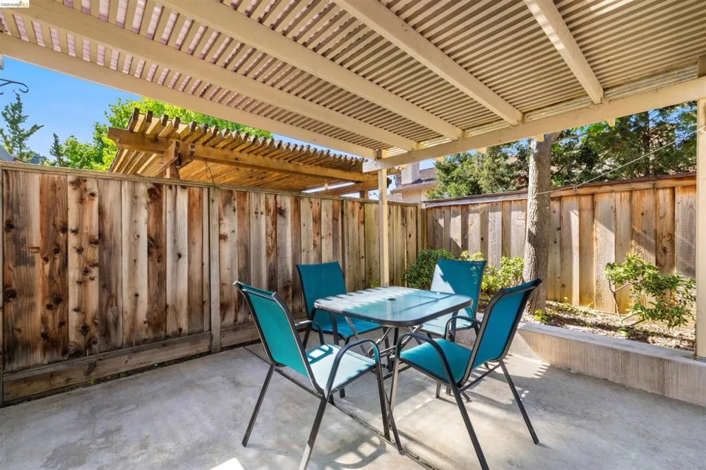 2135 Rock Pass Pl Martinez, CA 94553