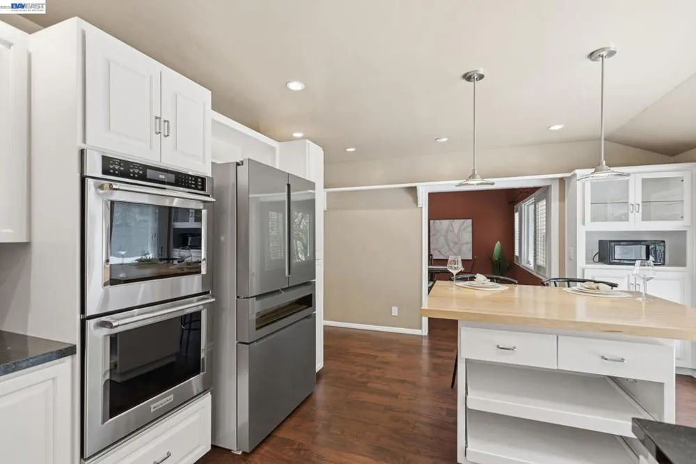 200 Greenwich Ln Modesto, CA 95350