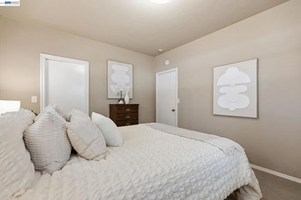 200 Greenwich Ln Modesto, CA 95350